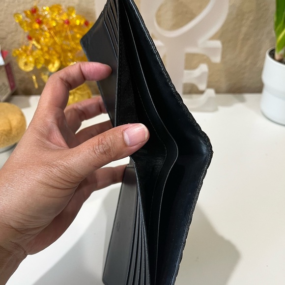 MCM BLACK LEATHER BIFOLD MENS WALLET - Picture 9 of 12